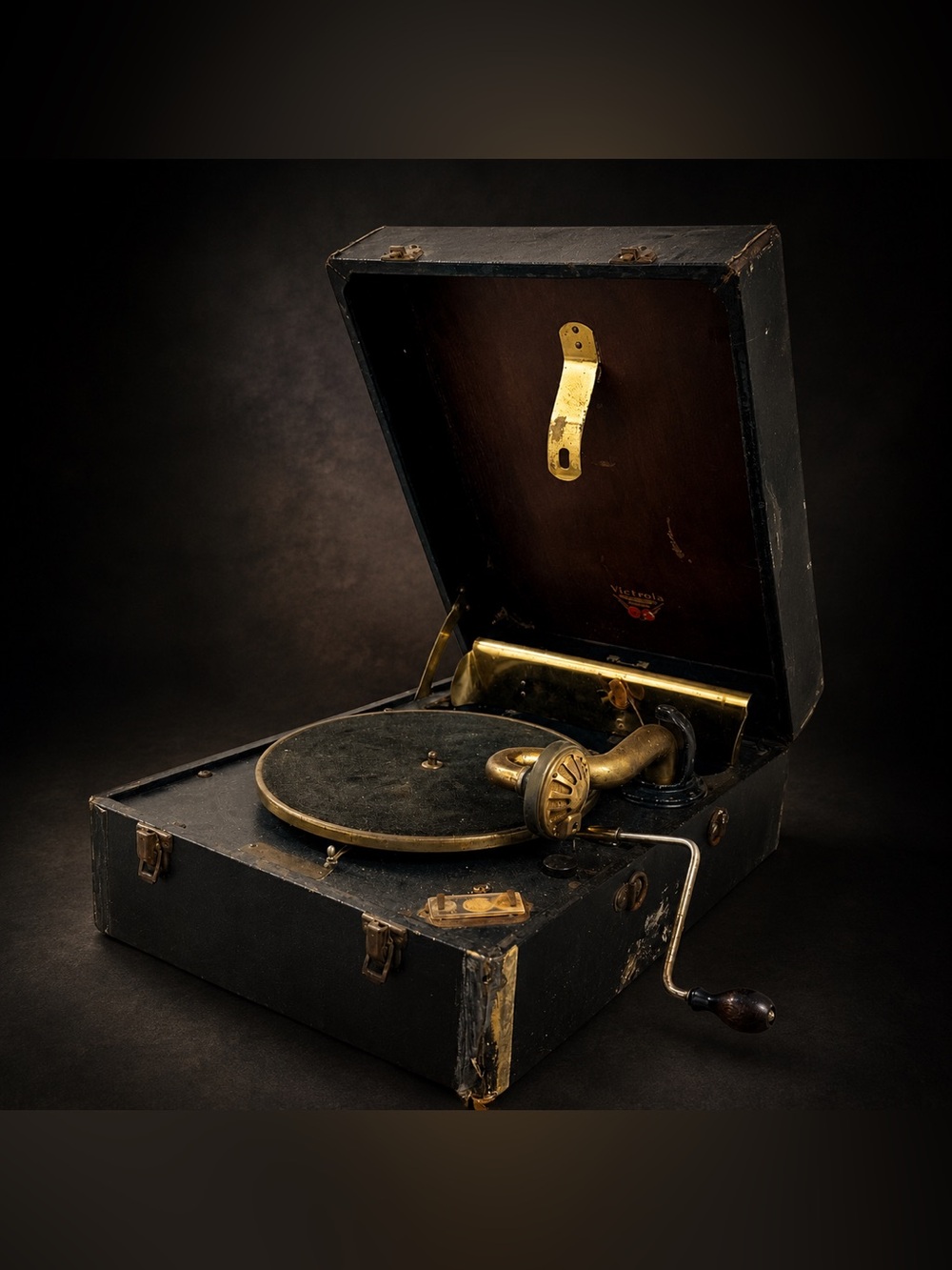Vintage 1930’s RCA Victor Victrola Portable Suitcase Phonograph 78 RPM Working
